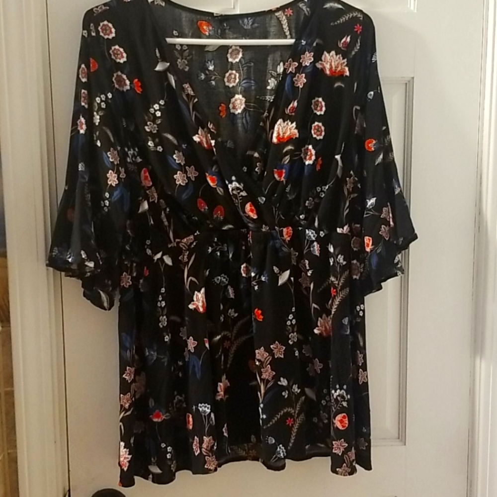 Torrid 3/4 length sleeve blouse